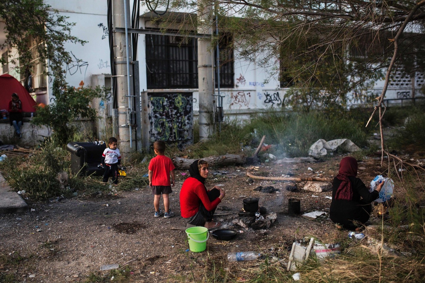 „Amnesty International“ (AI) apkaltino vyriausybę Budapešte žiauriu elgesiu su migrantais.