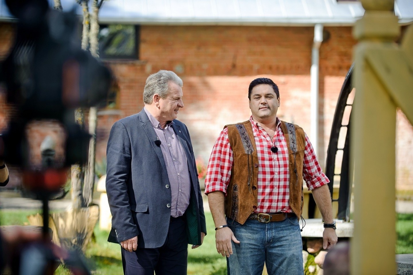 Televizijos laidų vedėjui Vitalijui Cololo naujame realybės šou kompaniją palaikys Lukšių žemės ūkio bendrovės vadovas Jonas Pranaitis.
