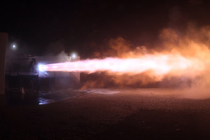 „SpaceX“ užvedė variklį, kurs nuskraidins žmogų į Marsą
