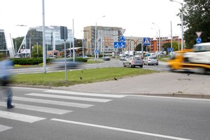 Skaudžių eismo įvykių kaltininkai – vairuotojai ir pėstieji