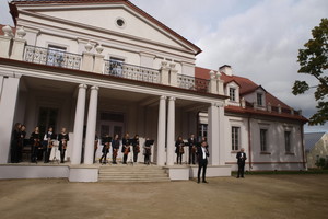 Ilzenbergo dvaras – sekta, ūkis ar brangi verslininko užgaida?