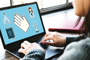 Bažnyčia virtualioje erdvėje: išpažintį galima atlikti internetu?
