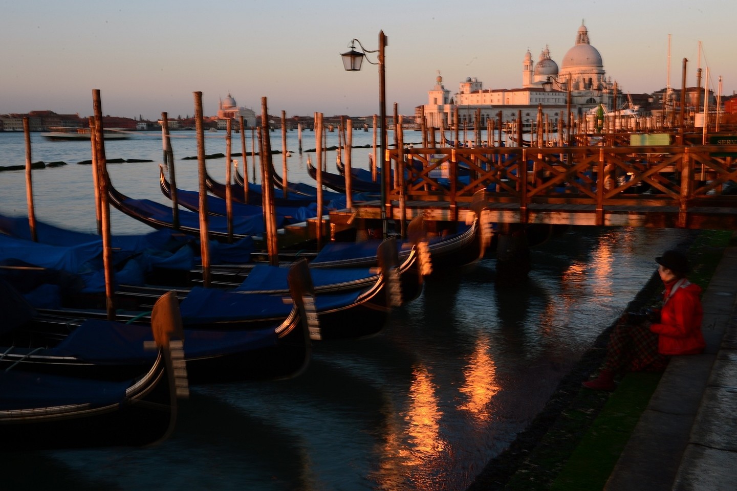 Romantiškoji Venecija Meno bienalės metu gerokai pasikeičia.<br>AFP/Scanpix nuotr.