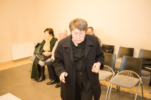 Kedžių kaimynė O. Girdauskienė bando atsikratyti teistumo