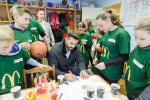 Linas Kleiza ir „McDonald‘s“ Kaune atidarė vaikų dienos centrą