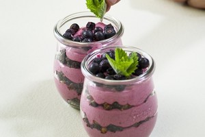 Garsus šefas A. Grigaliūnienę mokė gaminti ruginės duonos desertą