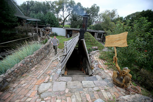 Tokių valdų nematėte – kėdainiečio kieme įrengtas net požeminis tunelis