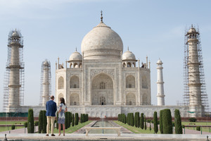 Paminklo meilei – Tadž Mahal mauzoliejaus kupolą užengs „kosmetinė kaukė“