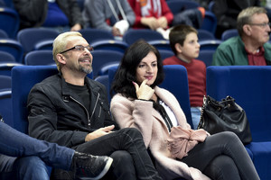 Retai kartu matomi A. Vėberis ir M. Kerbedytė pasirodė krepšinio varžybose