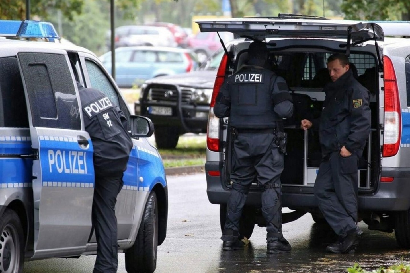 Chemnice vyksta antiteroristinė operacija.