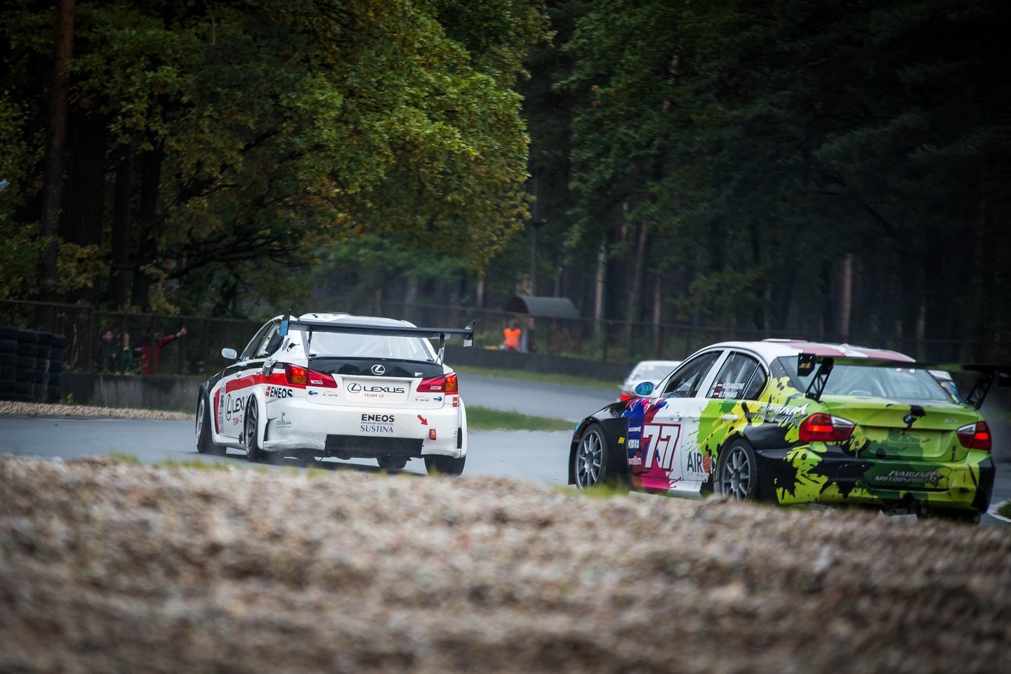 Baltijos šalių ilgų distancijų lenktynių čempionate „Lexus Team LT“ nepavyko išsaugoti pirmosios vietos GT klasėje.<br>Egidijaus Babelio nuotr.