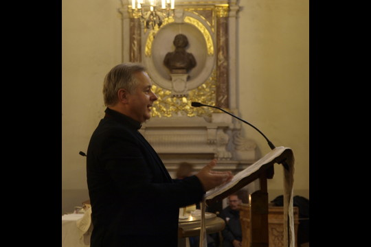 Šv. Jonų bažnyčia mini atšventinimo 25-etį. Bažnyčios rektorius Vidmantas Šimkūnas SJ.<br>A.Srėbalienės nuotr.