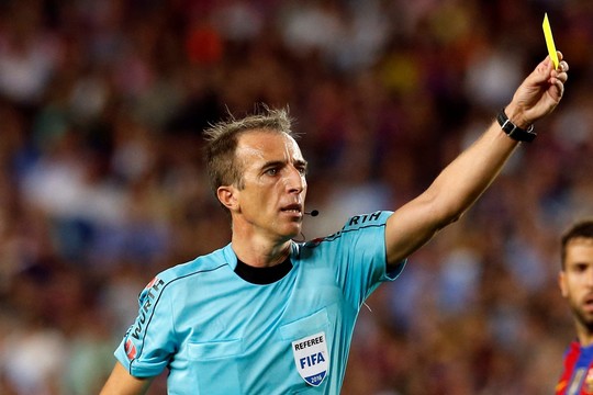 Pasaulio futbole – istorinis žingsnis: parodyta žalia kortelė