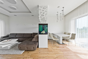 200 kv. m jaunos vilniečių šeimos būstą puošia samanos