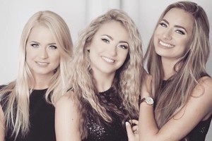 Seksualaus įvaizdžio atsisakusios „Vyšnios“ pristato naują dainą