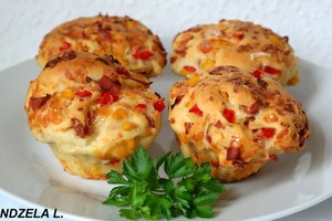 Mėgstate picą? Tuomet neatsispirsite ir šiems keksiukams