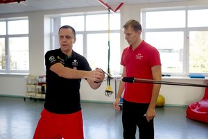 Pasaulio čempionatui ruošiasi liedamas prakaitą sporto salėje