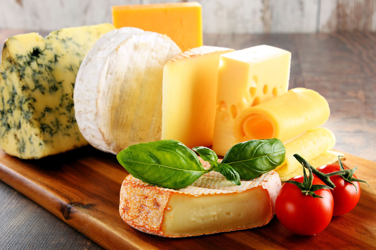 Pasirodo, sūris spartina medžiagų apykaitą ir padeda kovoti su nutukimu.<br>123rf nuotr.
