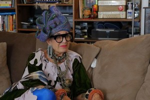 Debra iš filmo „Amžinai stilingos“ – apie nenorą turėti vaikų