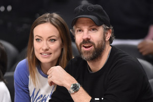 Jasonas Sudeikis ir Olivia Wilde pasidalino ką tik gimusios dukros nuotrauka
