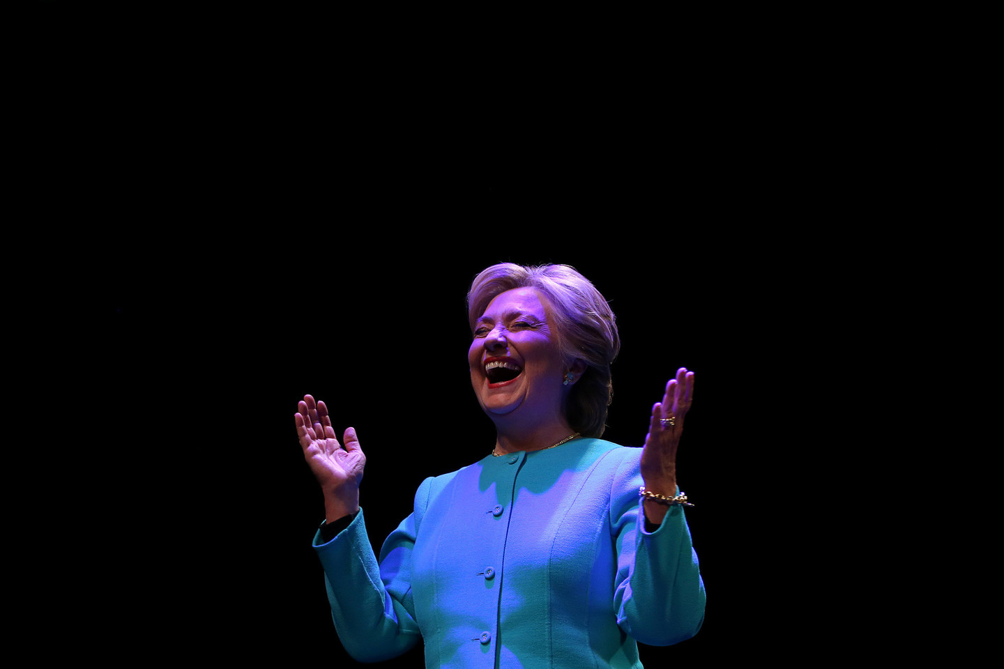 D.Trumpas pareiškė, kad H.Clinton per praėjusius jųdviejų debatus vartojo narkotikus.<br>„Reuters“/“Scanpix“ nuotr.