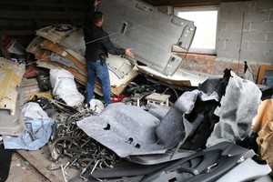 Tyrimo sėkmė: surado ir pavogtą „Audi“, ir automobilių ardymo vietą