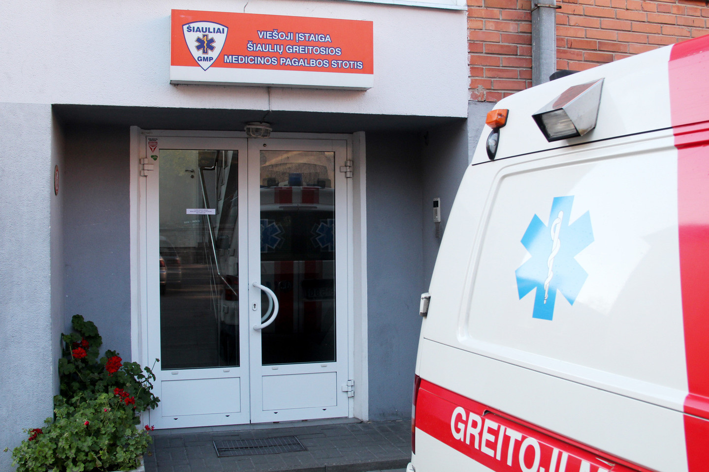 Šiaulių greitosios pagalbos stotyje rasti trys neblaivūs dispečeriai.