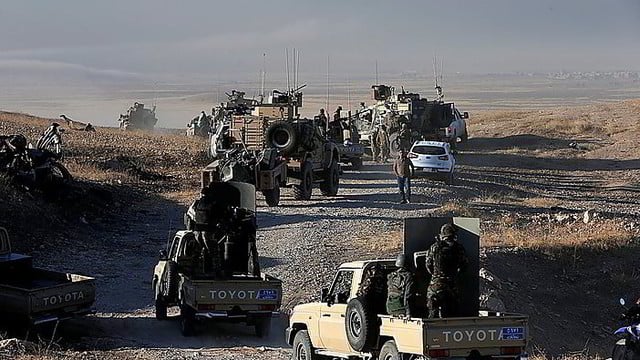 Mūšis dėl Mosulo: 25 tūkst. karių šturmuoja džihadistų sostinę Irake
