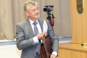 Profesoriaus J. Pundziaus tėvo palikimas apauga versijomis