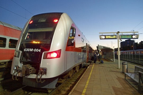 Ir vietiniuose, ir tarptautiniuose traukiniuose keleivių – jau daugiau