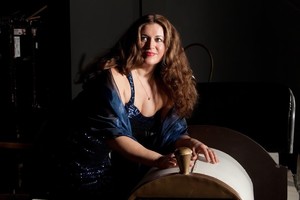 Lietuvė po ilgų savęs paieškų tik brandžiame amžiuje užkopė į didžiąsias scenas