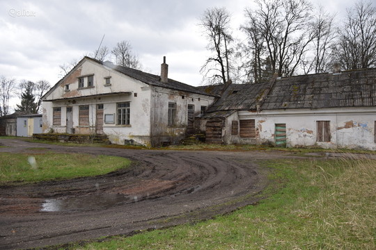 „Lidl“ aistros tęsiasi – dabar tautą papiktino siūlymas griauti vienuolyną