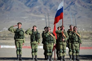 Rusija keičia karo taisykles: įteisins samdinius, vilios į armiją senbuvius