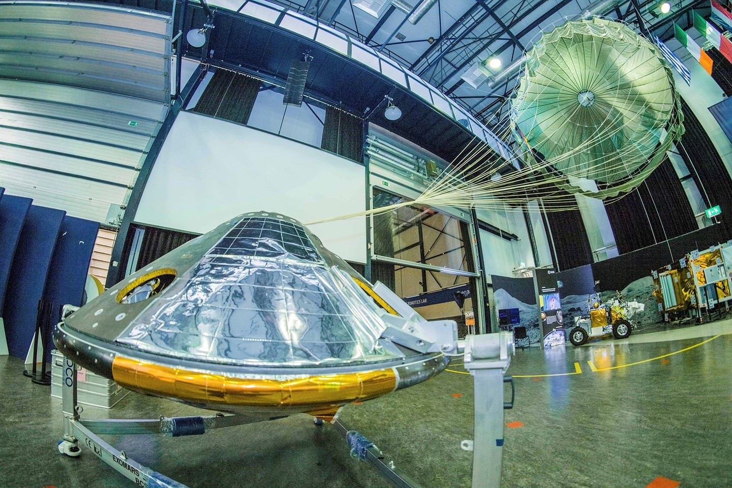 „Schiaparelli“ nusileidęs turėtų teikti duomenis apie Marso atmosferos temperatūrą, drėgmę, tankį ir elektrines savybes.