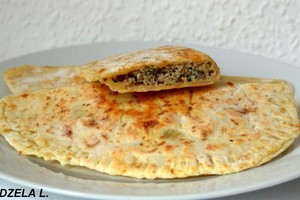 Be aliejaus kepti čeburekai pagal uzbeko receptą: skanu, sotu ir paprasta