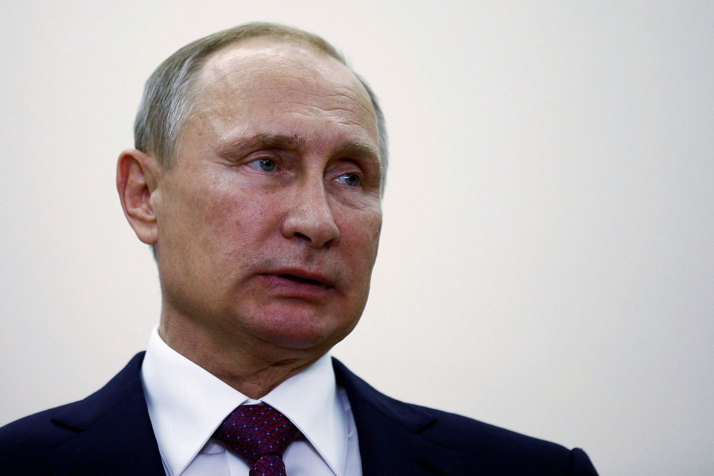 V. Putinas sutiko su ginkluota ESBO misija Ukrainos rytuose.