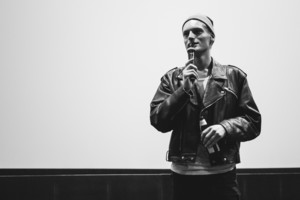 Grupė „ba.“ surengė iškilmingą naujo vaizdo klipo premjerą