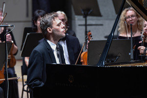 Pianistas A. Žlabys – lyg už stiklo sienos: iš gabiausiųjų norisi daugiau