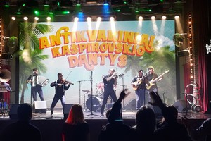 „Antikvariniai Kašpirovskio dantys“ Kijeve pradėjo savo turą per Europą