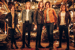 Vilniuje įvyks britų grupės „Blossoms“ koncertas