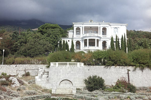 Trys Krymo vilos iki šiol kaitina eilinių žmonių fantaziją