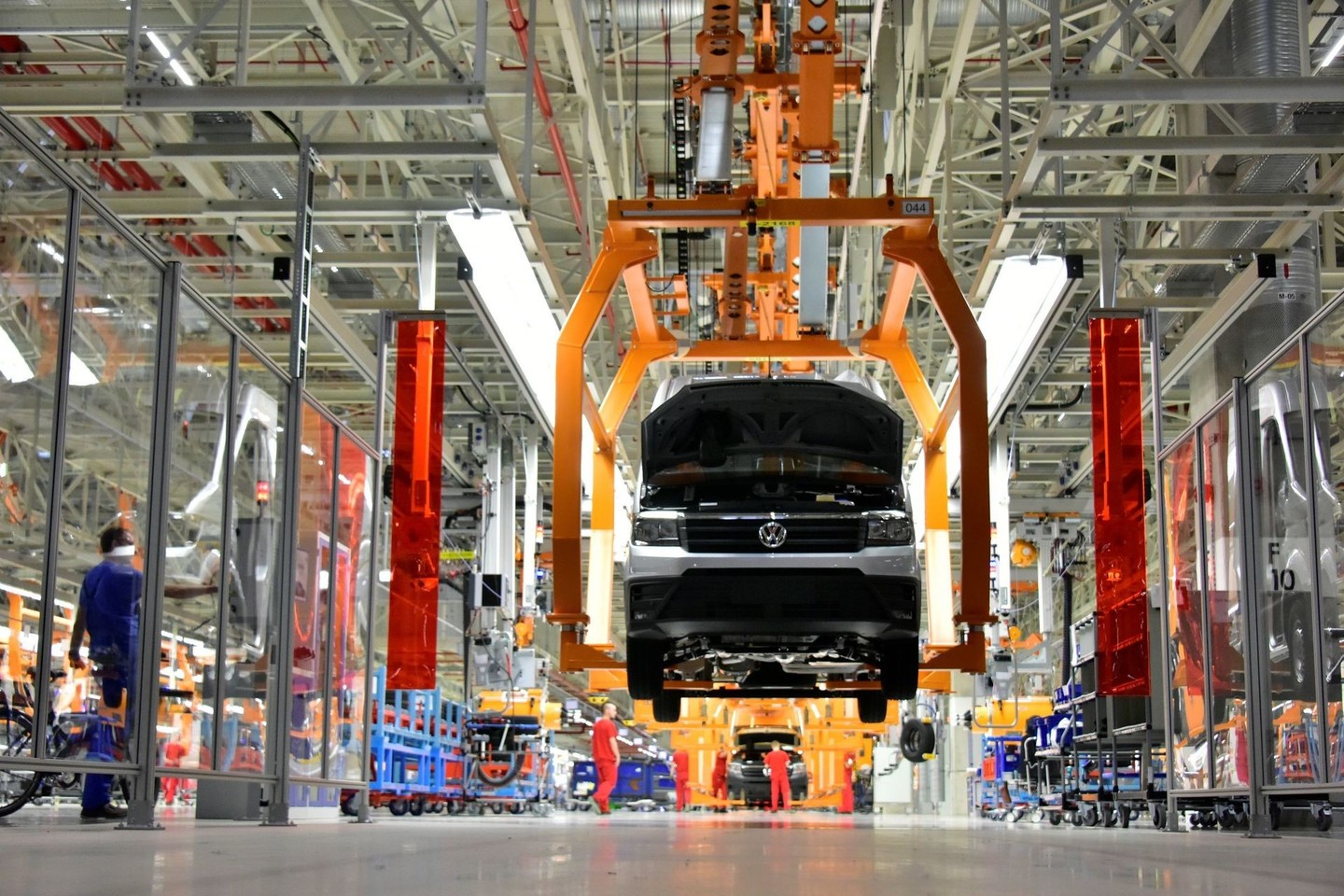 Vžešnios miesto apylinkėse iškilusi nauja „Volkswagen“ gamykla leis šiame regione sukurti maždaug 14 tūkst. naujų darbo vietų.<br>Gamintojo nuotr.