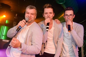 Naują dainą pristatę „Husarai“ sulaukė intymių glamonių