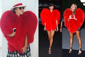 Širdelės formos kailiniais puošiasi visi: nuo Ksenijos Sobčiak iki Rihannos