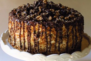 Tortas „Snickers“: rezultatas vertas pastangų