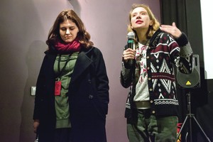 Jaunos ukrainietės mūšių gimtinėje žiaurumą patyrė savo kailiu