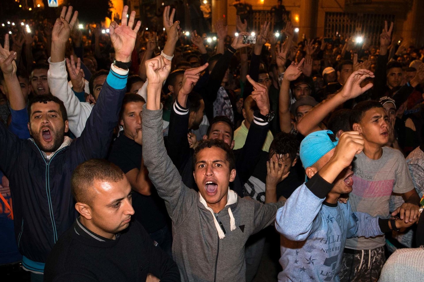 Marokiečiai tikina, kad dėl policijos aplaidumo žūsta daug nekaltų žmonių.<br>AFP/“Scanpix“ nuotr.
