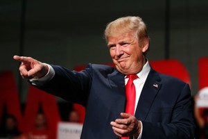 Prasidėjo paskutinė JAV rinkimų kampanijos savaitė: ką veikia kandidatai?