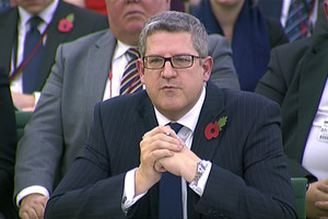 Pirmą kartą interviu davęs britų saugumo vadas perspėjo dėl Rusijos