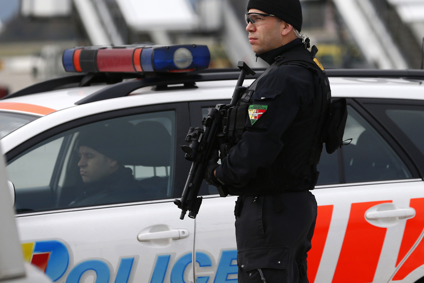 Šveicarijos policija surengė reidą Vintertūro miesto An Nuro mečetėje.